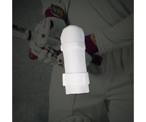 BAS PLAYERS EDITION ARM GUARD – ADULTS